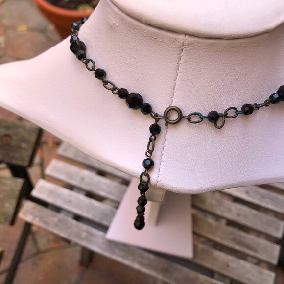 Gunmetal and black bead necklace - Picture 3 of 4